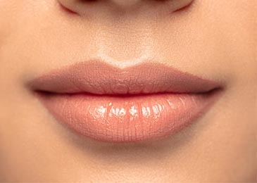 Как увлажнить губы: советы и рекомендации